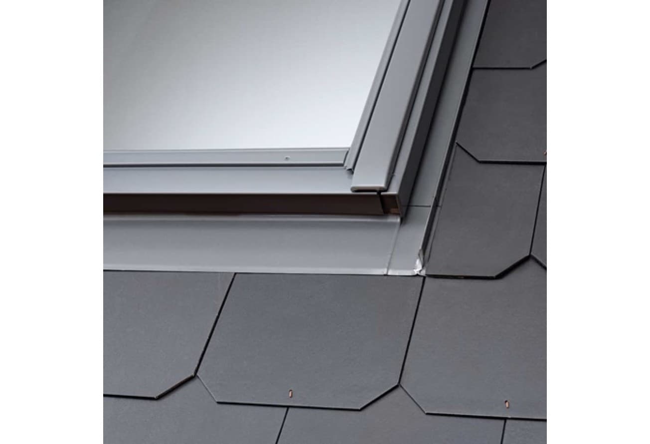 Оклад VELUX EDS 2000+BDX с гидро-теплоизоляцией для плоских кровельных материалов 55х98