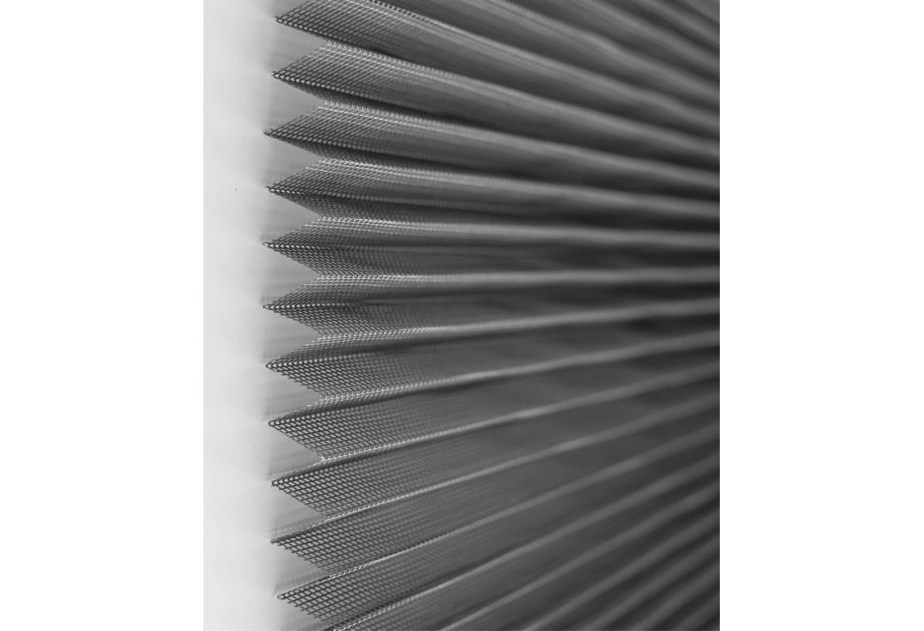 Штора+москитная сетка FAKRO AMD Duet 55x200 (белые направляющие RAL 9016, штора белая blackout RAL 1601)