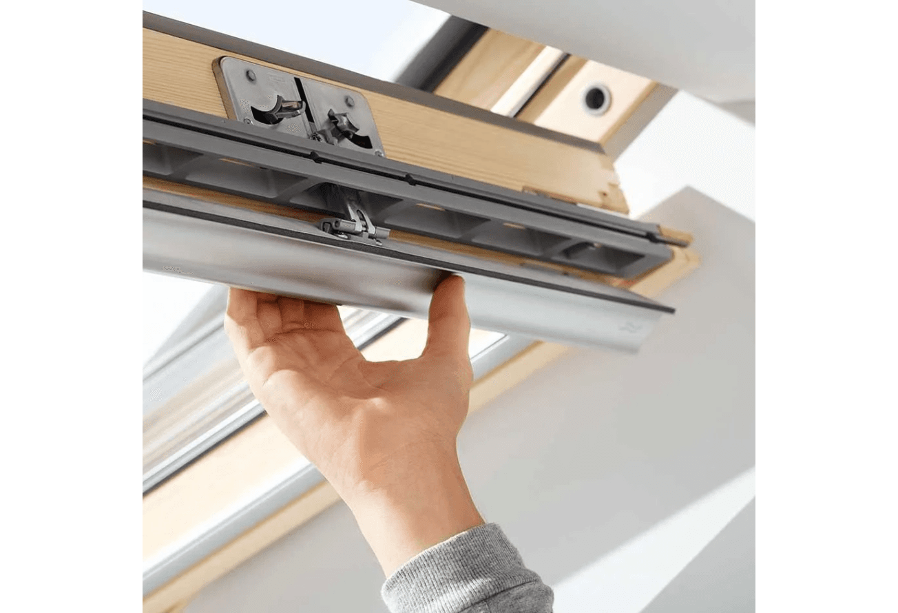 Окно мансардное VELUX GLL 1061 55х98 (двухкамерное, ручка сверху)