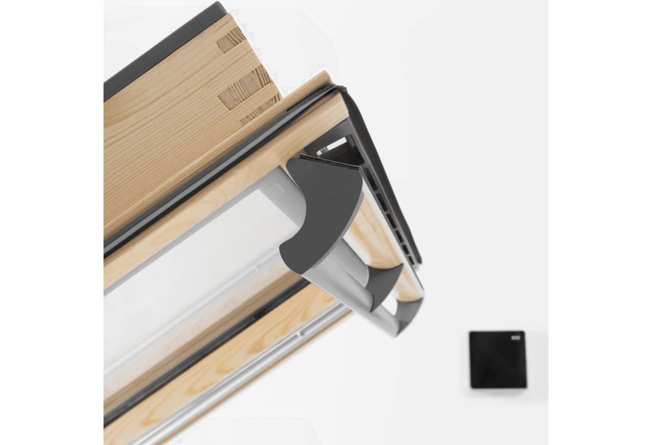 Окно мансардное VELUX GGL 306821 Integra электро 66х140 (двухкамерное, с электроприводом, ручка сверху)