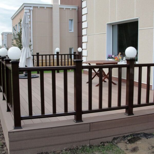 Декоративное ограждение Holzhof глянцевое (цвет коричневый )для террас, балконов и беседок, без стакана цв.коричневый